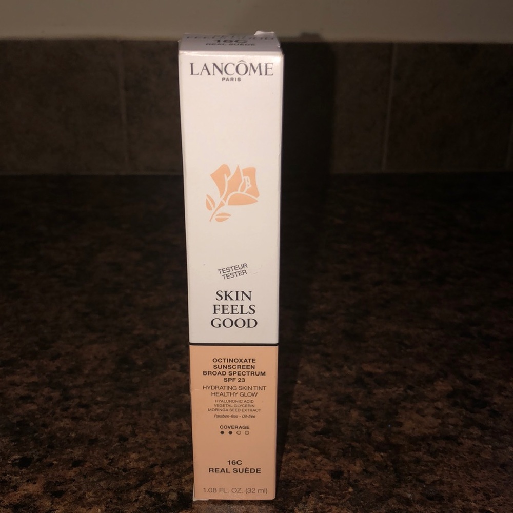 Lancome skin feels good foundation